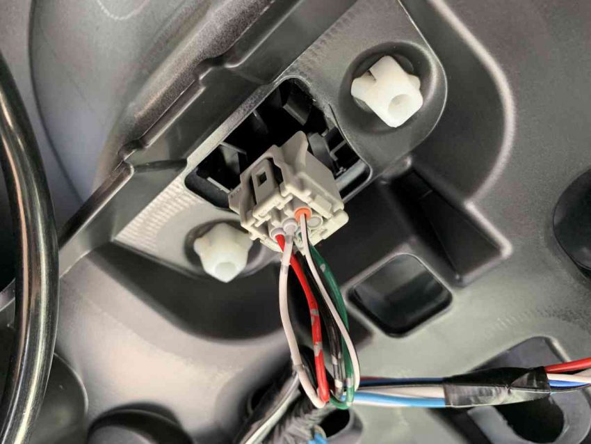 カローラスポーツの純正バックカメラを後付けする方法を紹介 カローラスポーツブログ